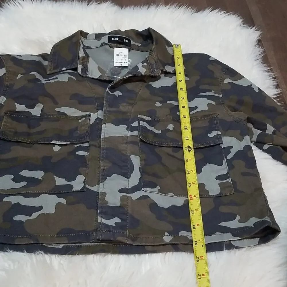 Express Camo Cropped Jacket Women's XS/S NWT Military Green Full Zip
